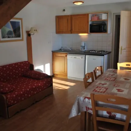 Apartment La Crete Du Berger By Actisource, La Joue du Loup